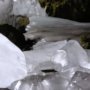 滝裏の氷